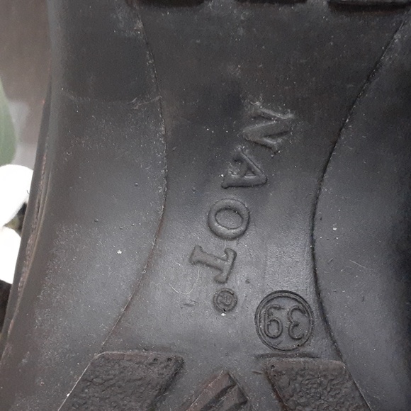 NAOT CLOGS SZ 39 EUR - Picture 3 of 5